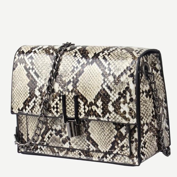 Snakeskin print Vegan Leather Small Crossbody bag - Picture 4 of 6